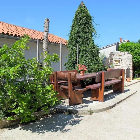 Haus Omni 115s Apartman