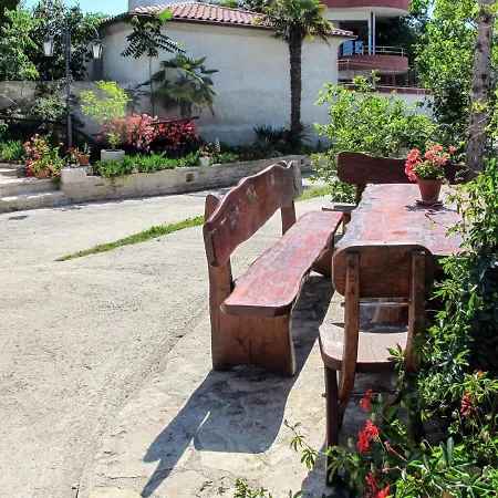 Apartman Haus Omni 115s *